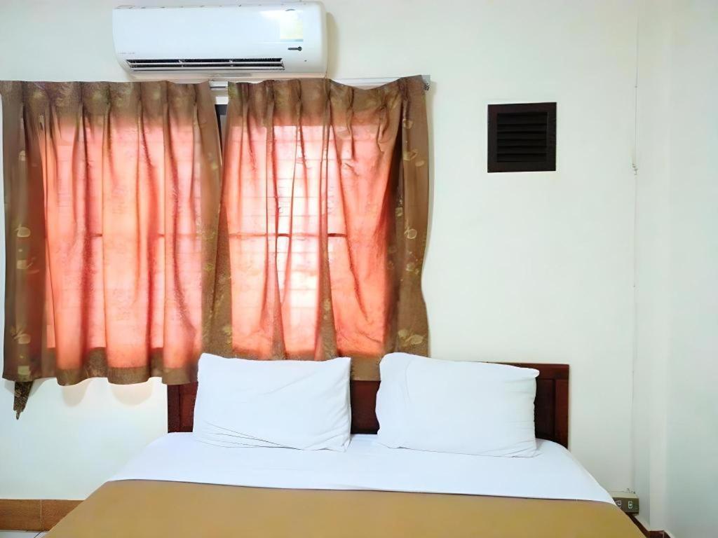 Souvanna 2 Hotel Вьентьян Экстерьер фото